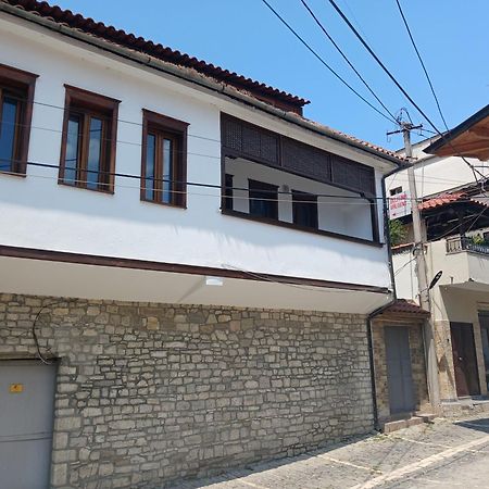Bed and Breakfast Bujtina Valgent Берат Экстерьер фото