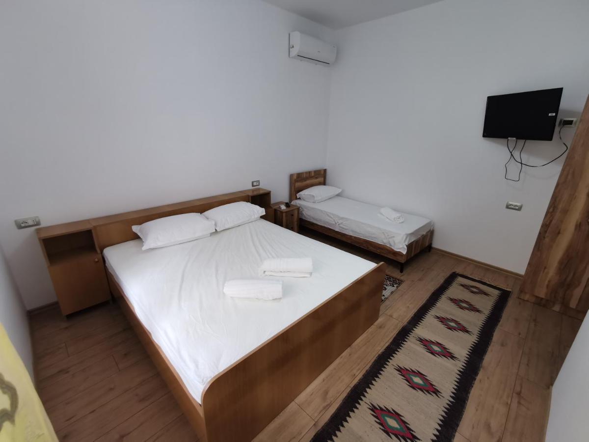 Bed and Breakfast Bujtina Valgent Берат Экстерьер фото
