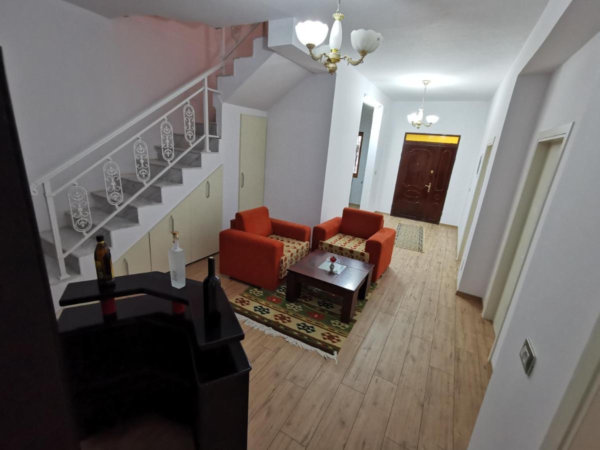 Bed and Breakfast Bujtina Valgent Берат Экстерьер фото
