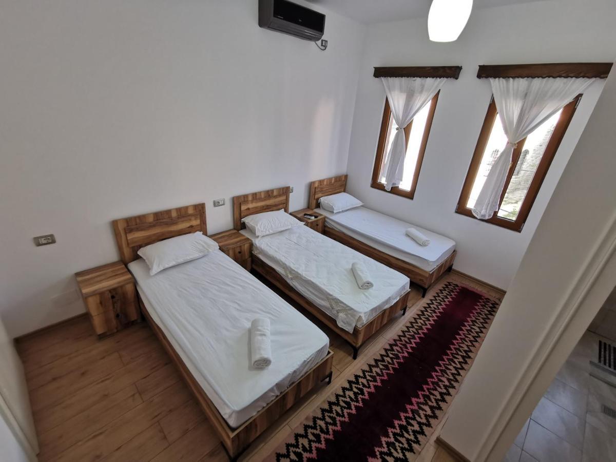 Bed and Breakfast Bujtina Valgent Берат Экстерьер фото